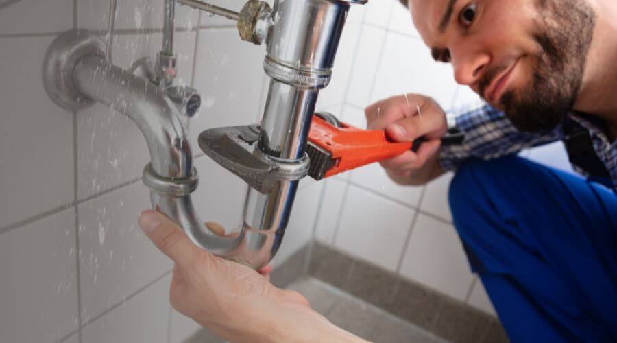 Expert burst pipe repair services in Belcher, LA